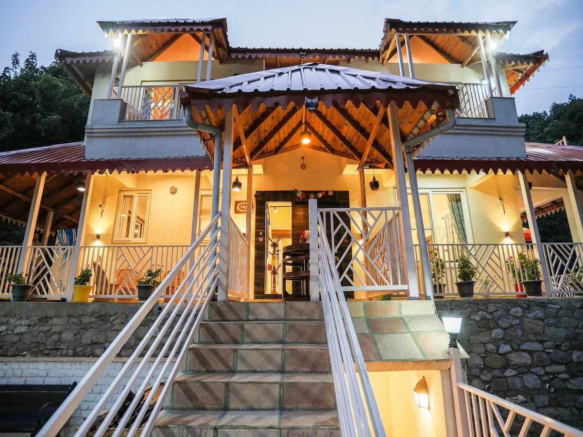 Vibhasa Cottage Luxury Villa with himalayan view