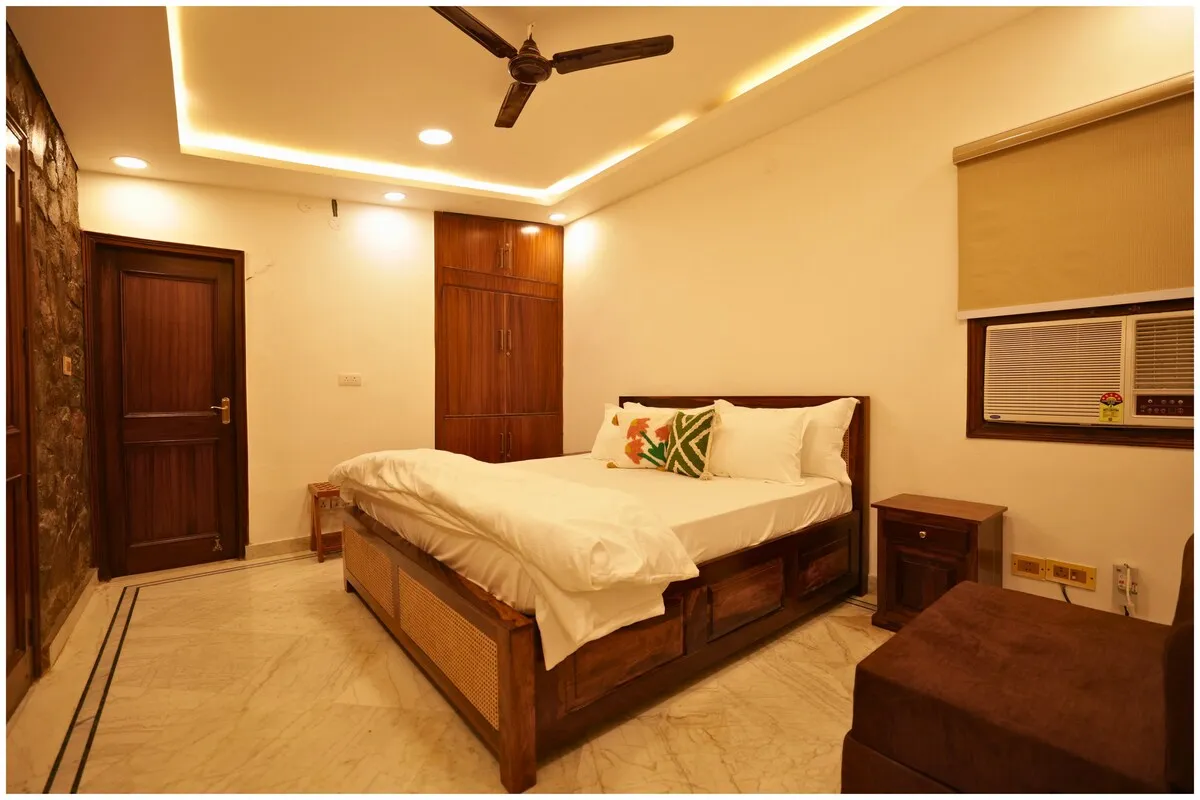 Second bedroom