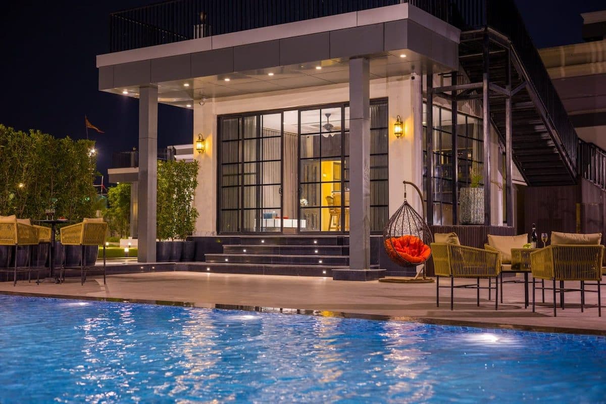 Banyan Luxe- 4BHK uber lux farm with pvt. pool